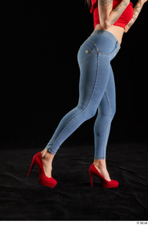 Daisy Lee 1 blue jeans dressed flexing leg red high…